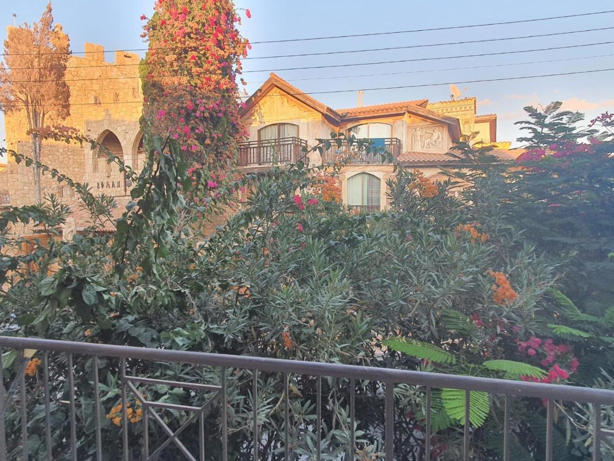 Ancient Paphos - Cozy Place Next To The Sea, Marina, Historical Sites, Buses, Mall, And Market Eksteriør billede