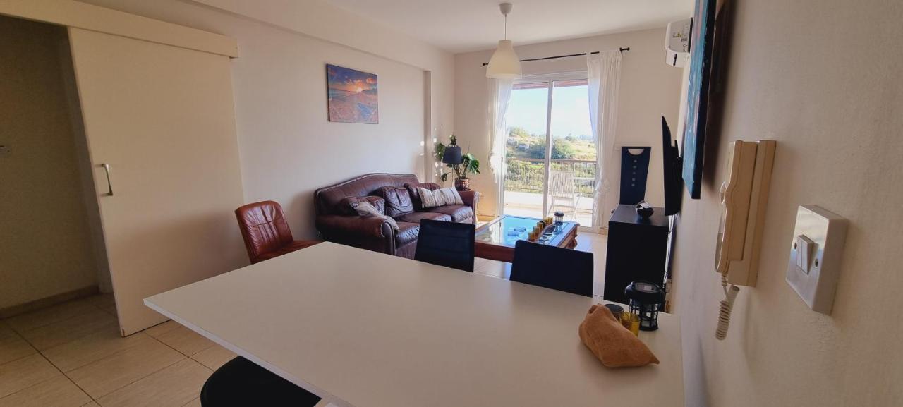 Ancient Paphos - Cozy Place Next To The Sea, Marina, Historical Sites, Buses, Mall, And Market Eksteriør billede